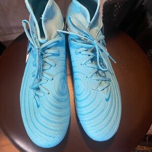 Nike Phantom Luna 2 Academy MG
Blue Fury White 7 new